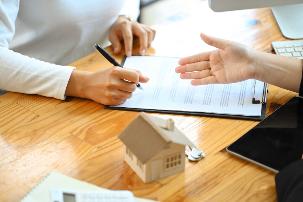Signing New Home Documents
